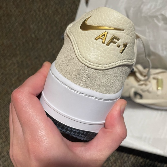 NWOT Nike Air force 1 sage low lx ci3482-200 beige - Picture 5 of 5